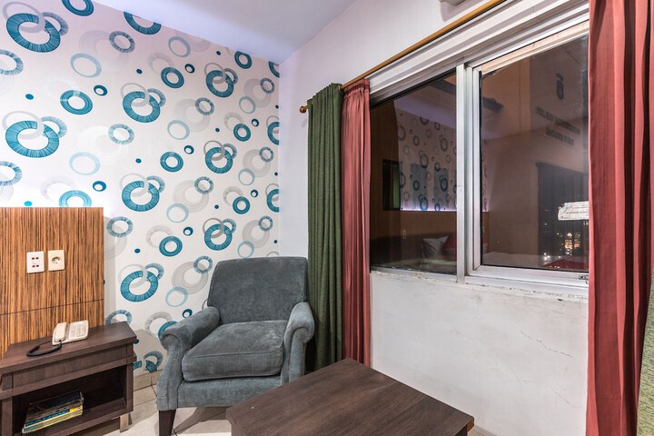 Room 27 of 62