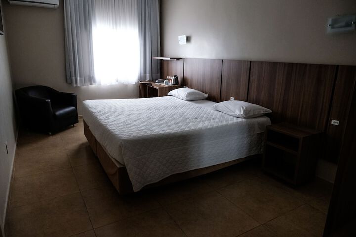 Room 4 of 55