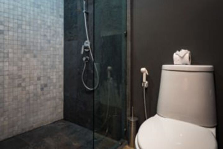 Room 4 of 28