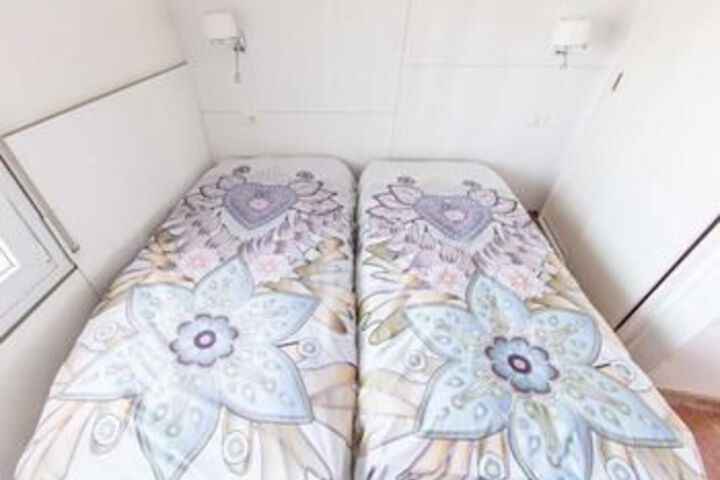 Room 14 of 29