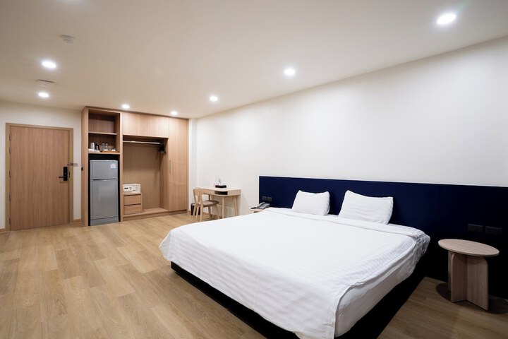 Room 29 of 64