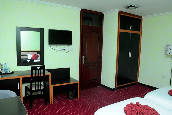 Room 7 of 56