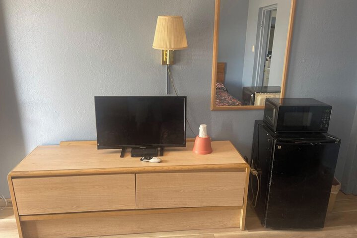 Room 14 of 35
