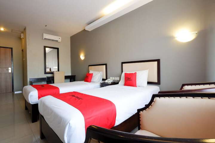 Room 5 of 15
