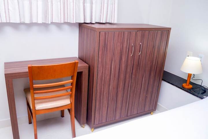 Room 44 of 80