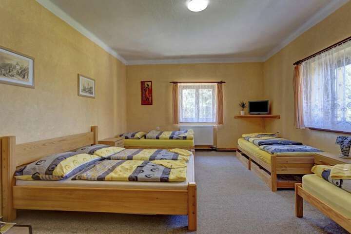 Room 19 of 41