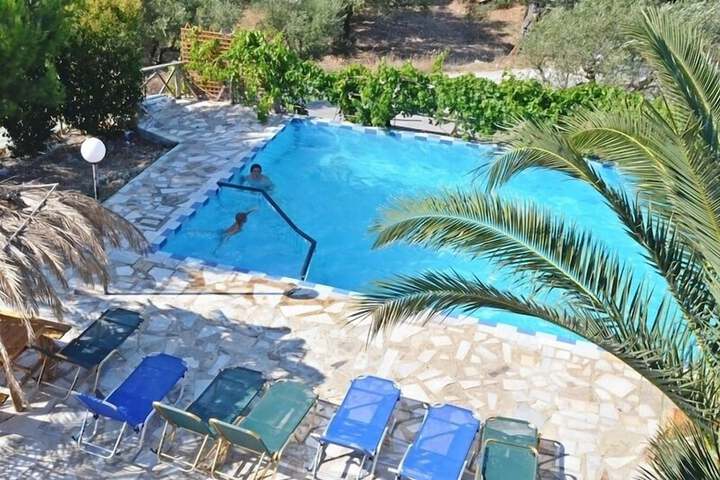 Hotel Pool