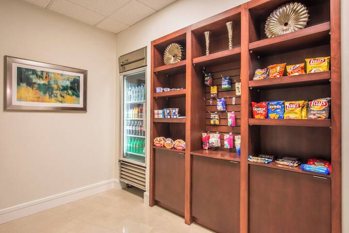 Snack bar