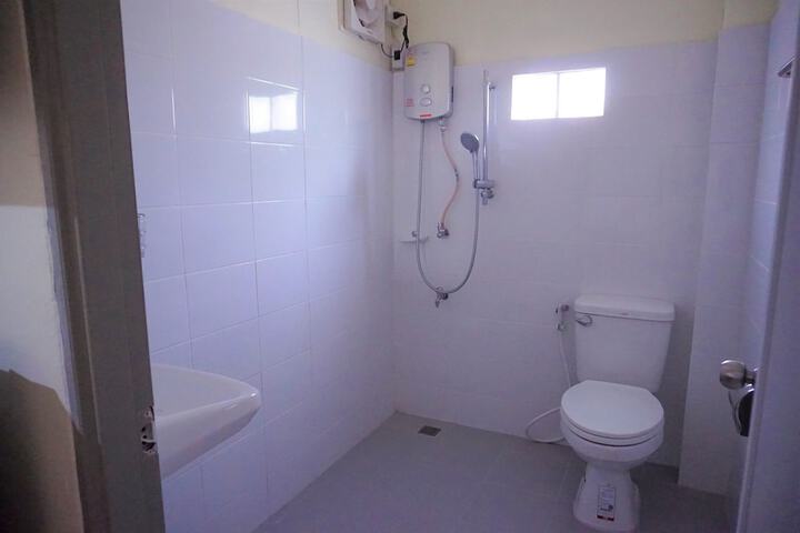 Room 46 of 68