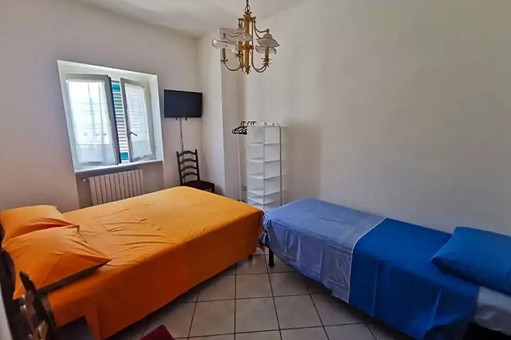 Room 7 of 7