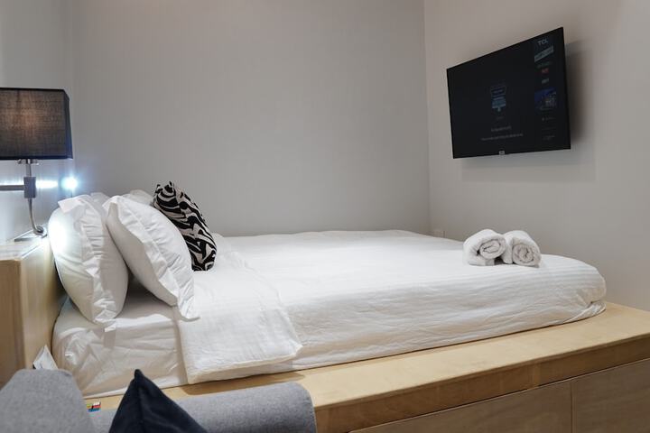 Room 5 of 25