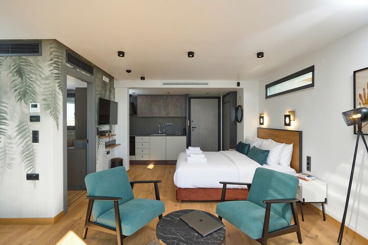 Room 30 of 113