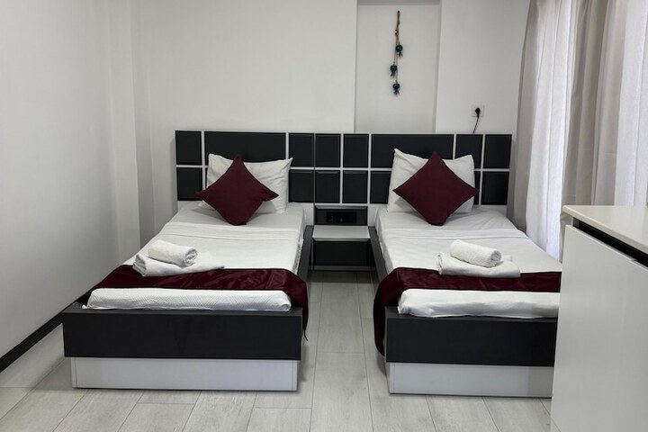 Room 18 of 65
