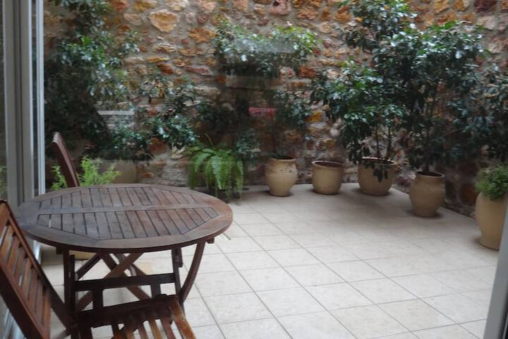 Hotel Interior 4 of 31