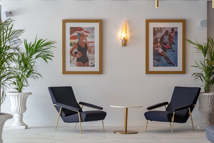 Entrance & Lobby