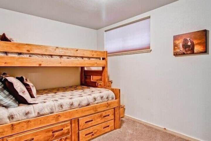 Room 3 of 22