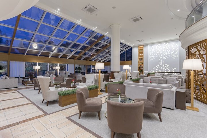 Hotel Lobby