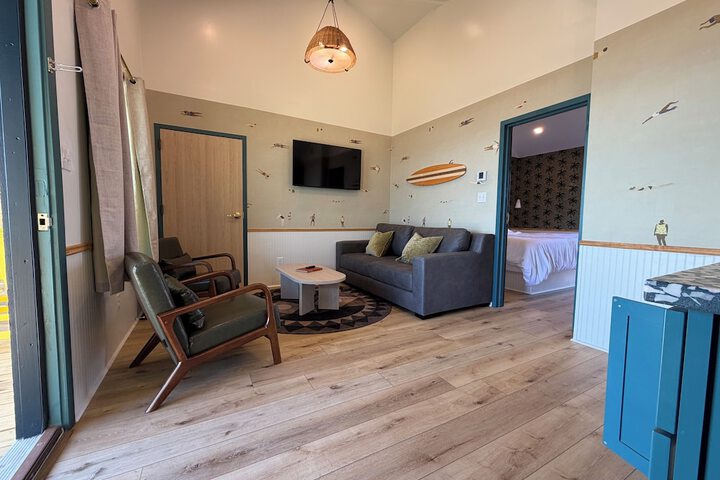 Room 9 of 30