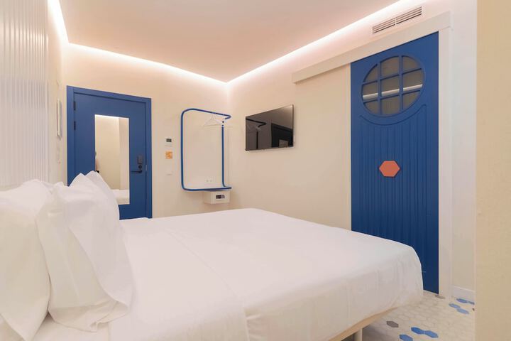 Room 20 of 77