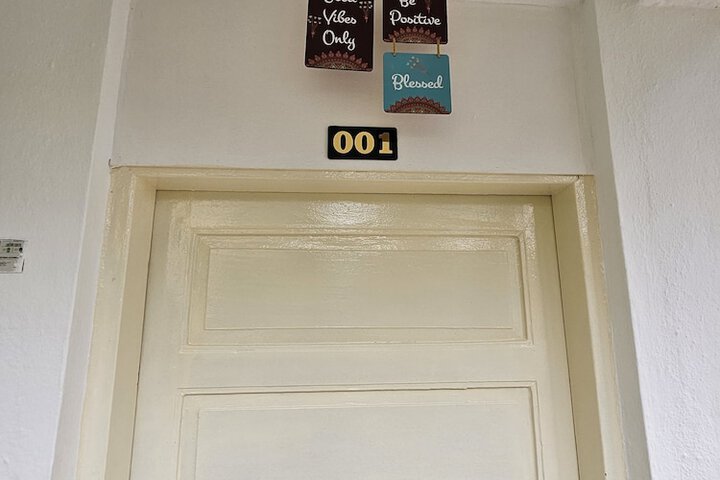 Room 14 of 30