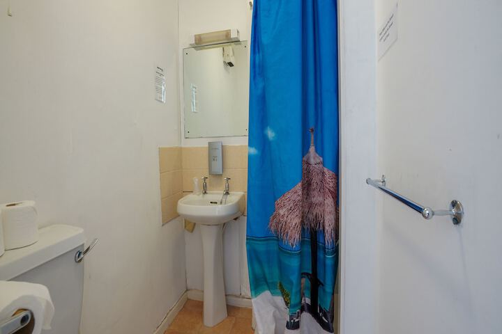 Room 90 of 111