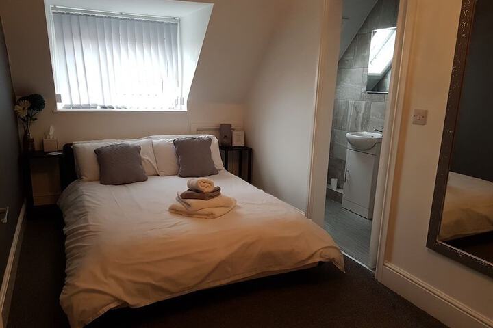 Room 8 of 92
