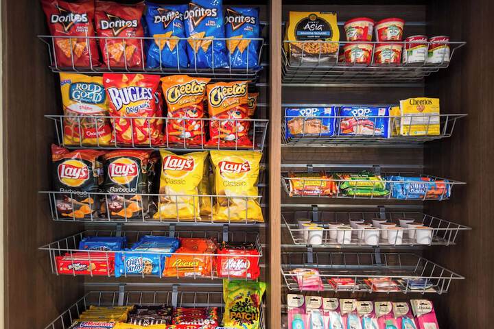 Snack bar