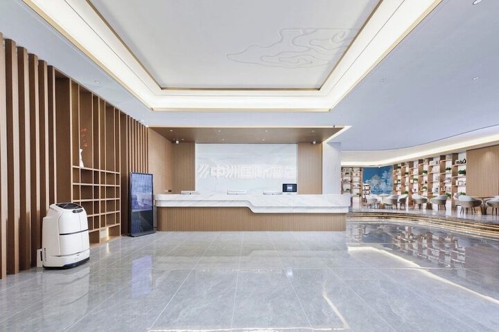 Exterior of NanChang ZhongZhou Hotel