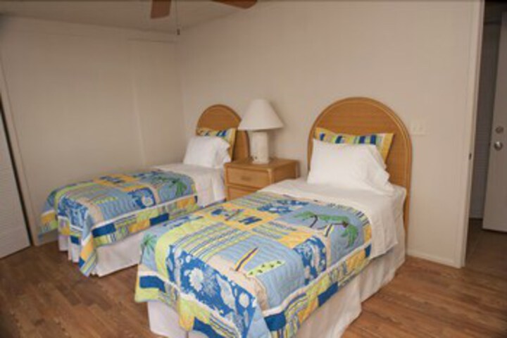 Room 7 of 18