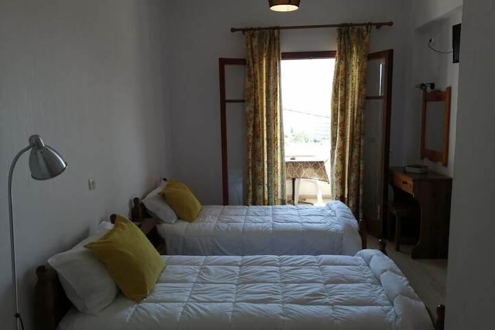 Room 7 of 44