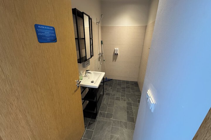 Room 69 of 81