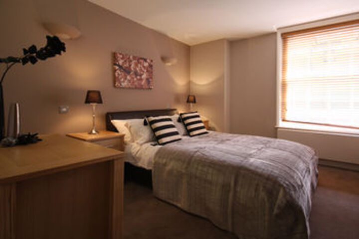Room 8 of 20