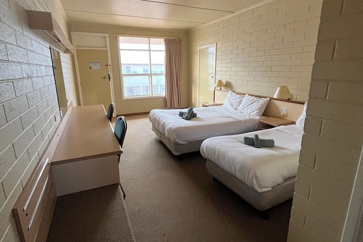 Room 49 of 114