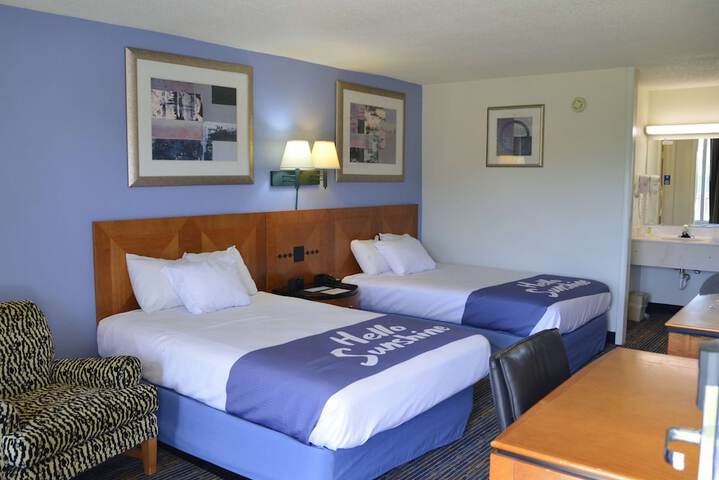 2 Double Beds Pet Friendly (12 of 14)