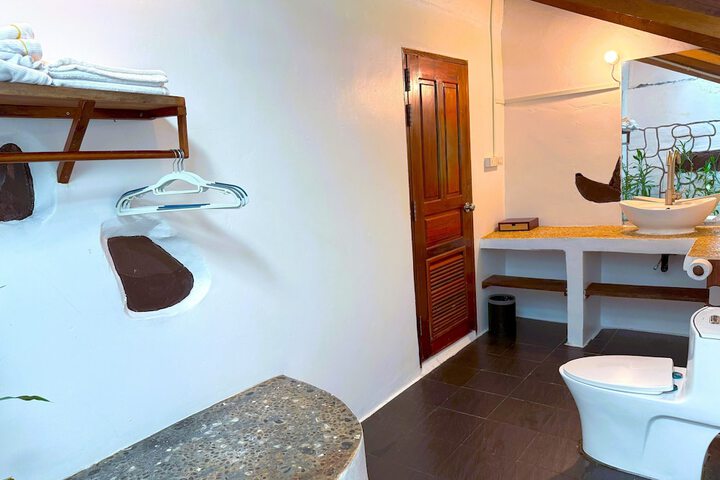 Room 58 of 96