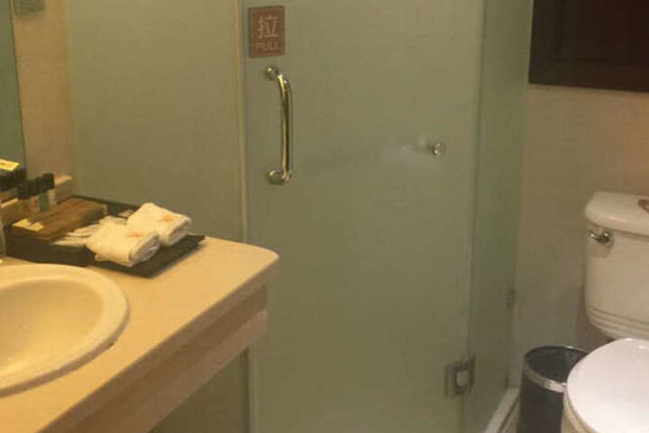 Room 28 of 56