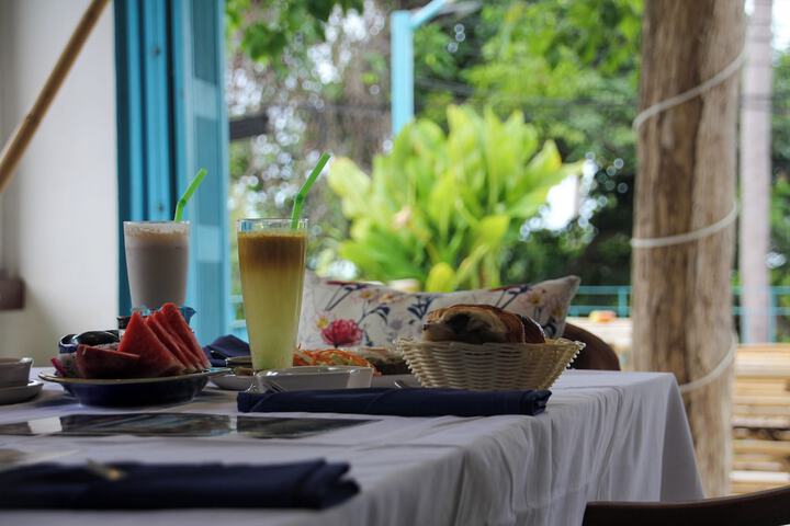 Dining 134 of 160