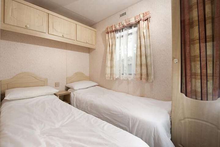 Room 7 of 25