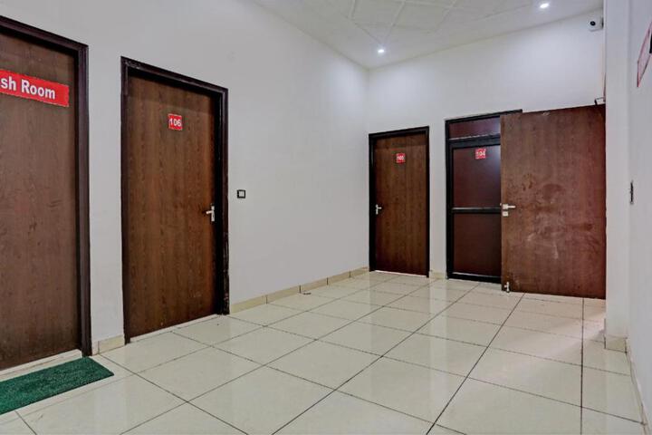 Hotel O Park Inn Near Parashuram Chowk