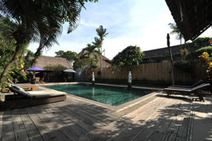 Pool 60 of 66