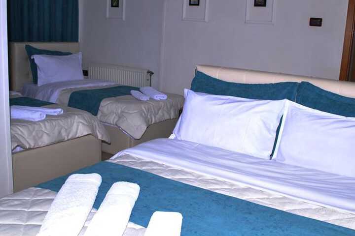 Room 3 of 21