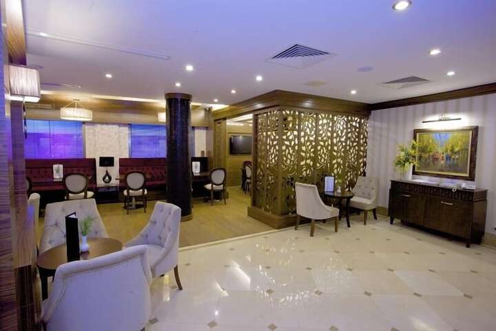 Guest Lobby