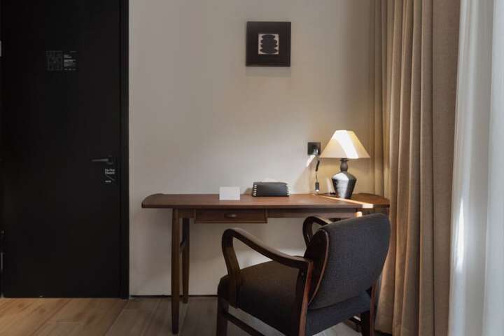 Room 58 of 100