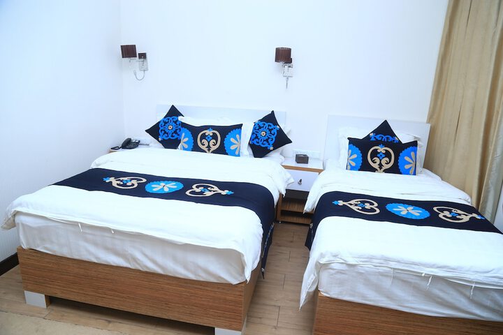Room 27 of 51