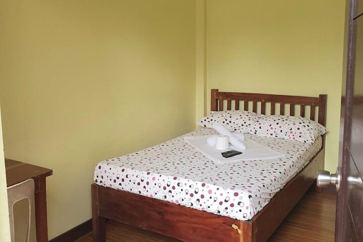 Room 17 of 27