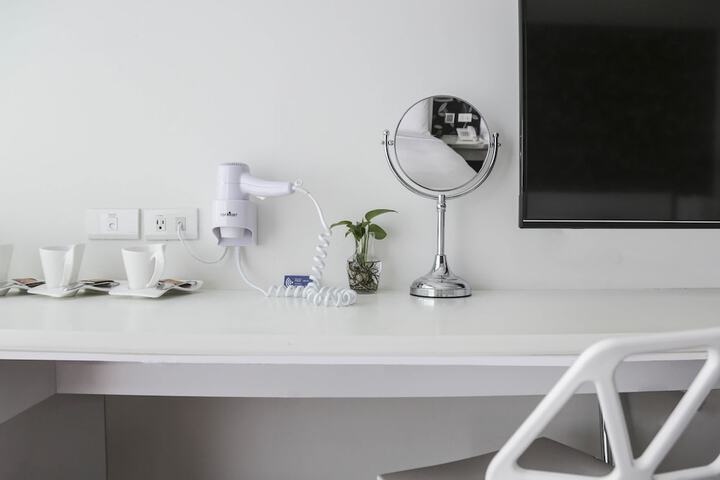 Room 10 of 51