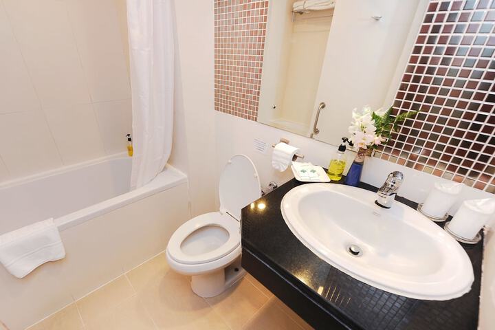 Clean Restrooms