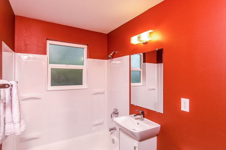 Room 16 of 17