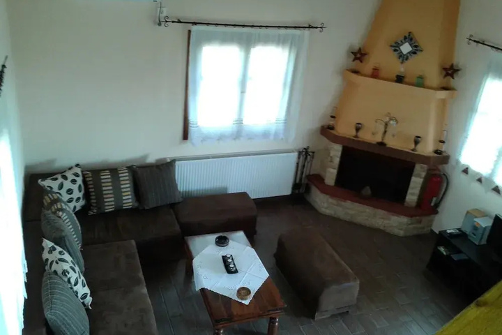 Room 3 of 10