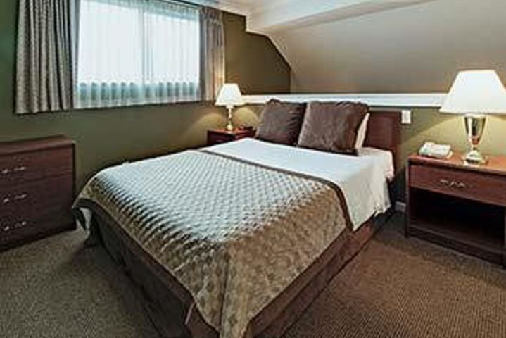 Room 8 of 53